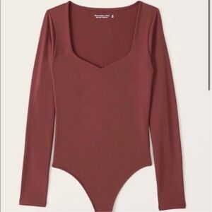 Abercrombie & Fitch Long-Sleeve Seamless Fabric Sweetheart Bodysuit, Medium